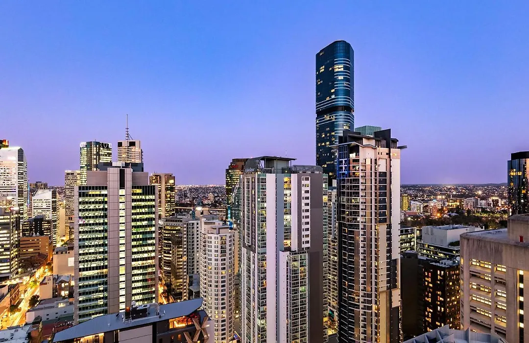 Oaks Brisbane Casino Tower Suites-1